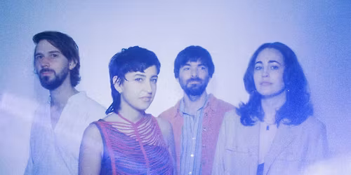 Derya Yildirim & Grup \u015eim\u015fek at Songbyrd DC