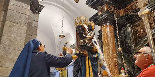 Pulizia della Sacra Effigie