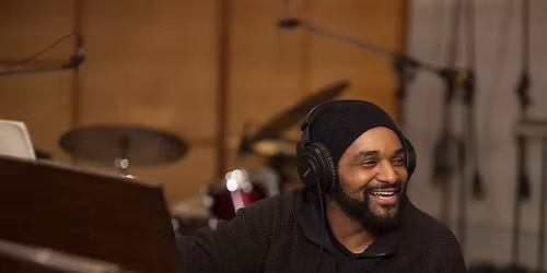 Sullivan Fortner Trio \u2022 New Morning (Paris)