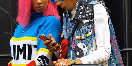 Street Style Fashion Photo Walk in Shoreditch