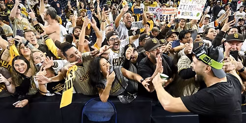 Parking San Diego Padres at Los Angeles Dodgers