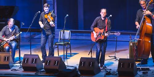 L\u00fanasa in Cleveland