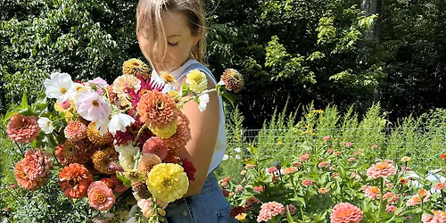 The Flowering Chakras: An introduction to vibrational healing with flowers