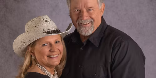 Shoreland Country Club Karaoke night-B & B Karaoke