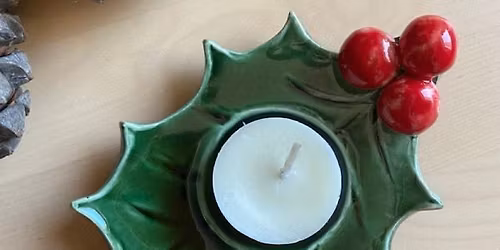 Holly tealight holder