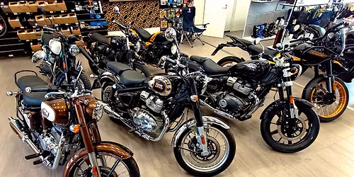 ROYAL ENFIELD KOEAJOT MOTOKEITAALLA