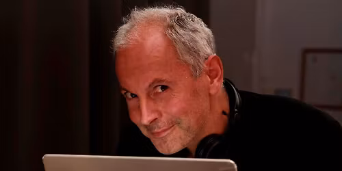 Tue. 21\/Apr. DJ Johannes