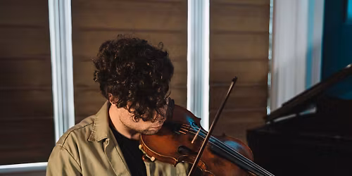 Fleecey Folk: Rowan Leslie Trio