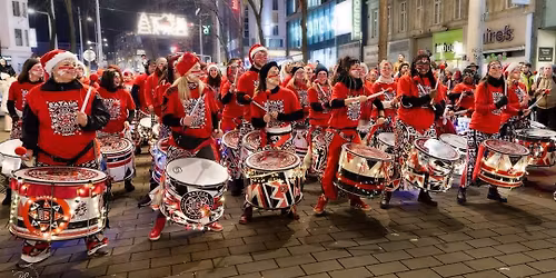 X-mas Parade 2025 with Batala Mundo and Mestre Giba Gon\u00e7alves