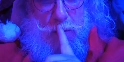 New Orleans Next Top Santa (Come in your Holiday Best)