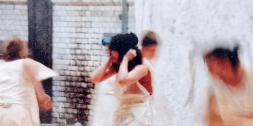 Chorus, \u03b1\u03c1\u03c7\u03b1\u03af\u03bf \u03b5\u03bb\u03bb\u03b7\u03bd\u03b9\u03ba\u03cc \u03b8\u03ad\u03b1\u03c4\u03c1\u03bf devised \u03c3\u03c4\u03bf \u03a4\u03b5\u03c7\u03bd\u03bf\u03c5\u03c1\u03b3\u03b5\u03af\u03bf