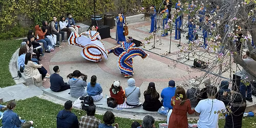 Fowler Out Loud: Mariachi de Uclatl\u00e1n