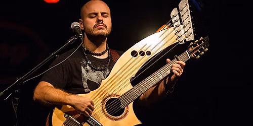 Andy McKee at Lisa Smith Wengler Center For The Arts - Smothers Theatre