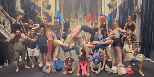 Journ\u00e9e acroyoga Halloween \ud83c\udf83 