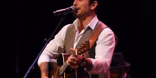 Charles Esten