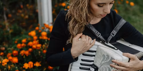 Zuzanna zagra w D\u0105browie k. Ku\u015blina (okolice Nowego Tomy\u015bla)! Koncert w... mieszkaniu!