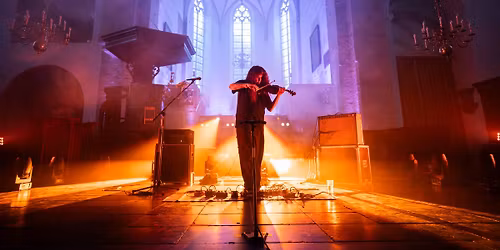 Gibrana Cervantes no Col\u00e9gio da Trindade