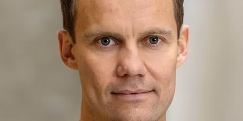 Mere er aldrig nok - Foredrag med Niels Overgaard