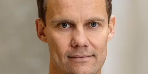 Mere er aldrig nok - Foredrag med Niels Overgaard