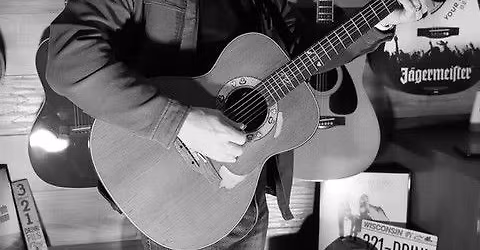 Brad Emanuel Summer Kick off Party @ The Yacht Club