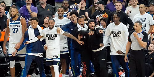 Phoenix Suns at Minnesota Timberwolves at Target Center