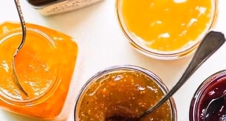 Atelier de cuisine Pr\u00e9paration de confitures