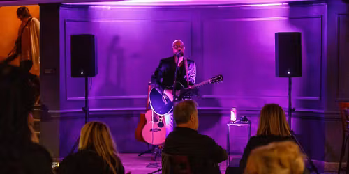 Rob Yocom Solo\/Acoustic on the Rooftop at Bar Louie