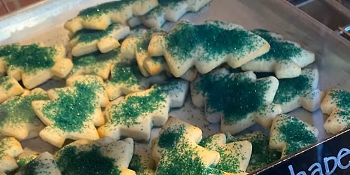 SOLD OUT\ud83c\udf85CHRISTMAS (Parade Day!) Food Tour\ud83e\udd36