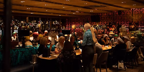 Baubles & Bubbles \u2728\ud83e\udd42