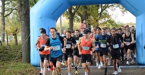 LUFTHAVNEN RUNDT  L\u00d8B & POWERWALK