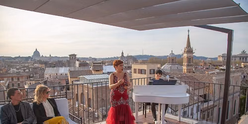 Rooftop Bar Opera Show: The Great Beauty in Rome