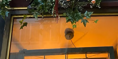 Mimi\u2019s psychic night