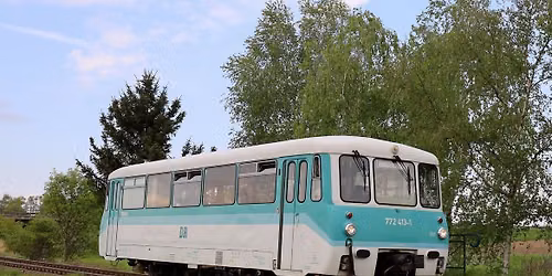 Panorama-Rundfahrt im historischen Ferkeltaxi durch Mitteldeutschland
