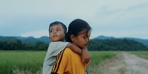 LES FLEURS DU MANGUIER \/\/ CINE D\u00c9BAT