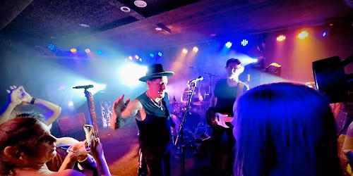 Suede *Live* @ Wahoo's - Lake Travis, TX