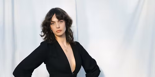 Hannah Cohen, Sam Evian in Anglesea