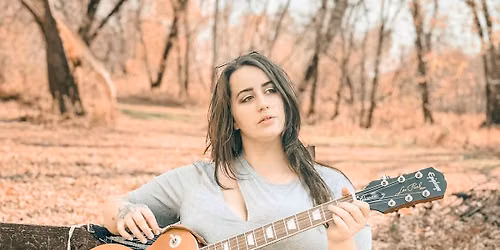 Aly Dyg at Paradise Pines Resort  
