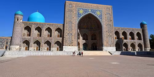 Lenka a V\u00e1clav \u0160pillarovi: Uzbekist\u00e1n - Na Hedv\u00e1bn\u00e9 stezce