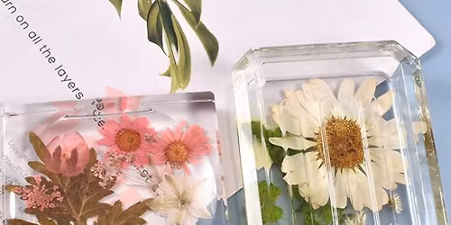 Resin Trinket Dish or Soap Tray