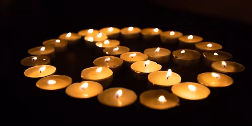 Kv\u00f6ldkirkja \u00ed n\u00f3vember