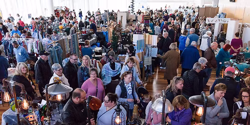 D\u00e9j\u00e0 Vu Art and Fine Craft Show