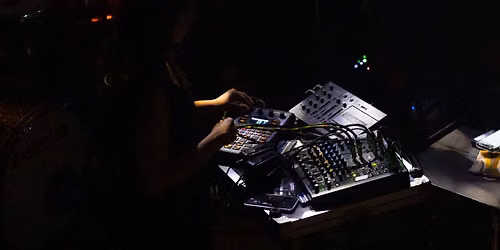 Alondra M\u00e1ynez & Concepci\u00f3n Huerta (MX) \/ Jay Glass Dubs (GR) \u266a \u2302 KET