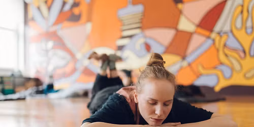 "Prosta sylwetka" - somatyka z Paw\u0142em W\u00f3jtowiczem we Wroc\u0142awiu - warsztaty dla sprawno\u015bci i zdrowia