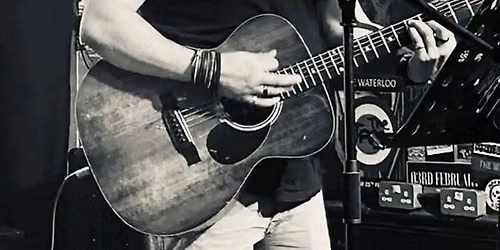 Chris Wilde live at Chew's Yard