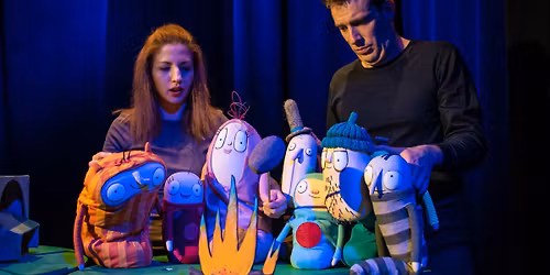 Egy kupac kufli - A szegedi K\u00f6v\u00e9r B\u00e9la B\u00e1bsz\u00ednh\u00e1z produkci\u00f3ja - Tavaszi zsong\u00e1s csal\u00e1di nap