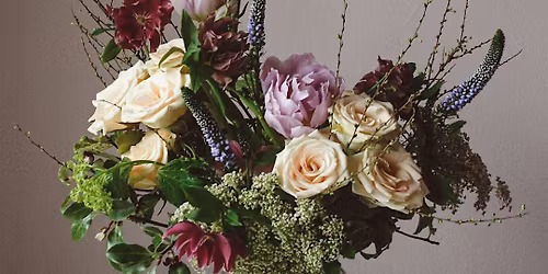 Flower Arranging Workshop at the SPRING MARKET