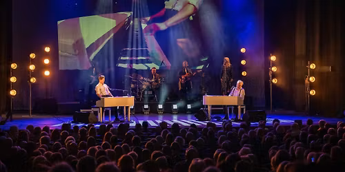 Two Pianos - The Rock 'n' Roll Experience