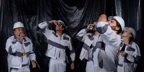 Line Knutzon: MESTEREMBEREK - A Szabad Sz\u00ednh\u00e1z el\u0151ad\u00e1sa