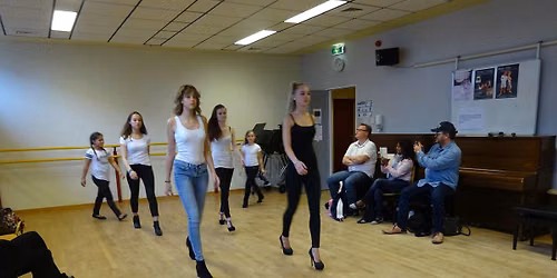 Model Basics \u2013 Catwalk & Fotoshoot