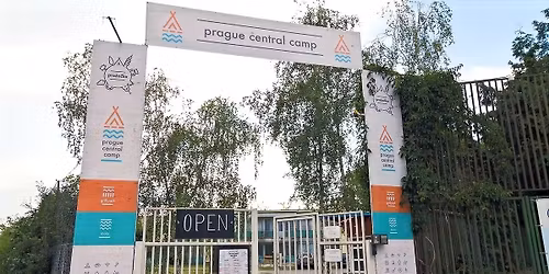 Komentovan\u00e1 prohl\u00eddka  \u2014 Prague Central Camp na Pra\u017ea\u010dce